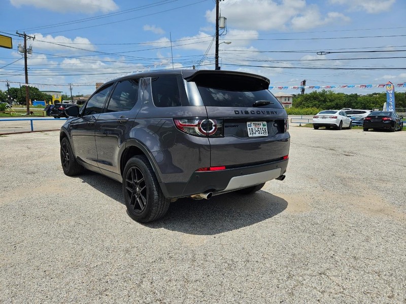 Land Rover Discovery Sport Vehicle Full-screen Gallery Image 5