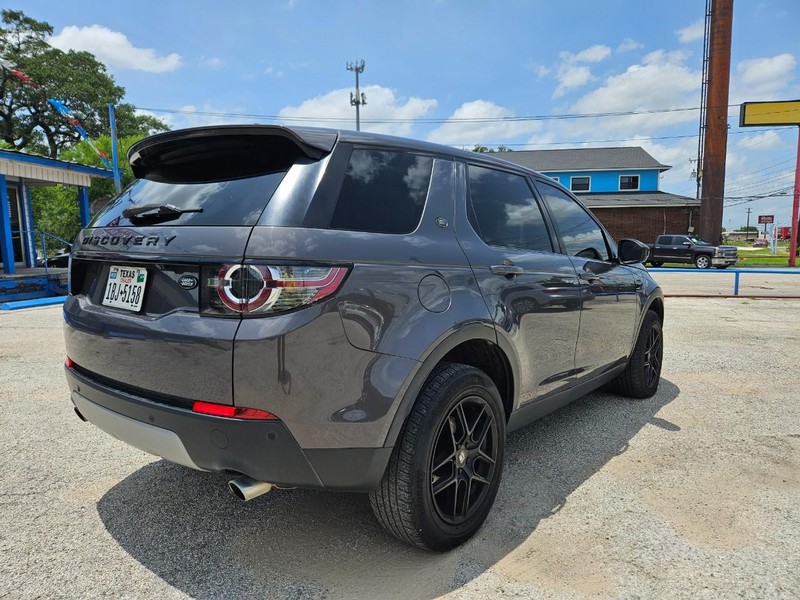 Land Rover Discovery Sport Vehicle Full-screen Gallery Image 6
