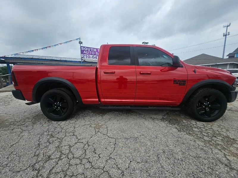 Ram 1500 Classic Vehicle Full-screen Gallery Image 6