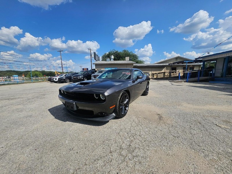 Dodge Challenger Vehicle Full-screen Gallery Image 3