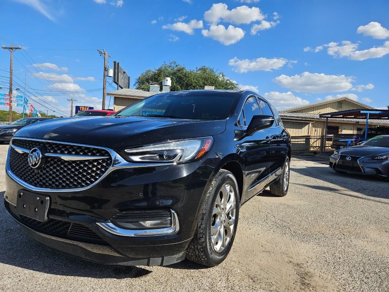 Buick Enclave Vehicle Full-screen Gallery Image 4