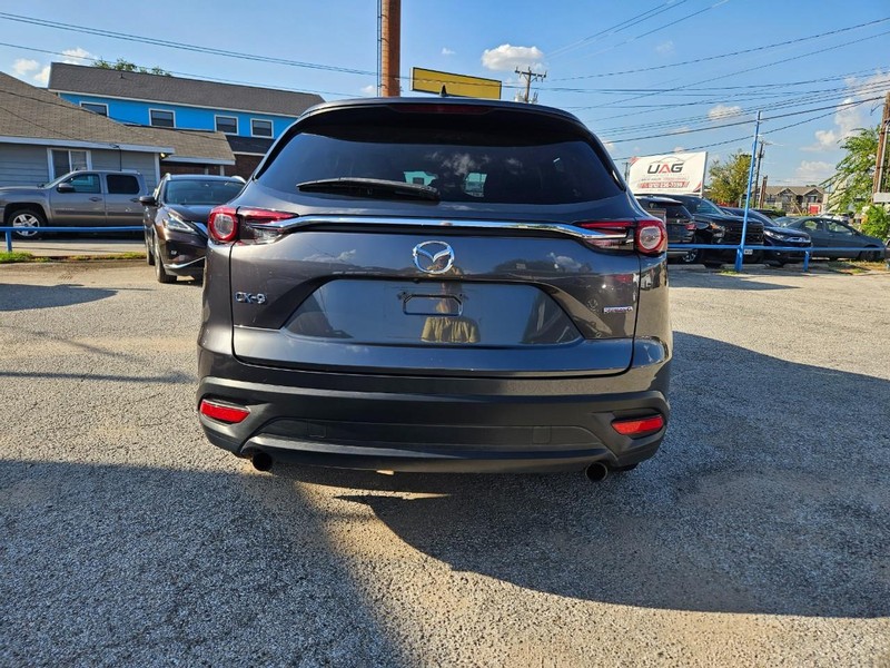 Mazda CX-9 Vehicle Full-screen Gallery Image 7