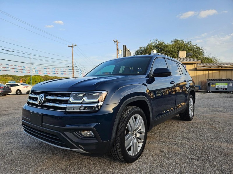 Volkswagen Atlas Vehicle Full-screen Gallery Image 4
