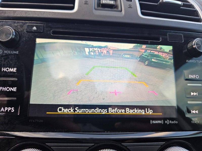 Subaru Forester Vehicle Full-screen Gallery Image 16