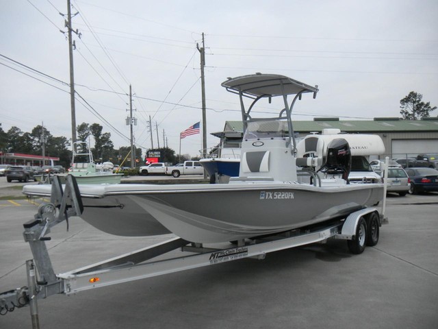 2019 Epic 26 CAT CENTER CONSOLE at Uptown Marine in Spring TX
