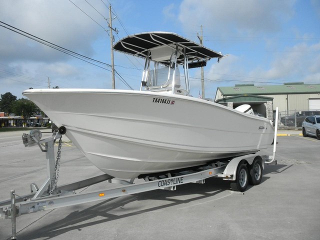 2019 Bulls Bay 230CC CENTER CONSOLE at Uptown Marine in Spring TX