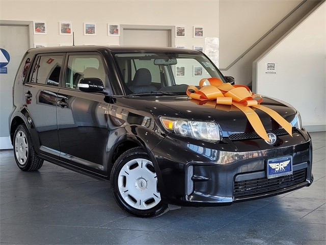 more details - scion xb