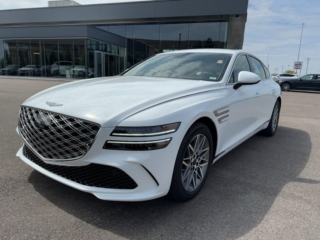 Genesis G80 Vehicle Full-screen Gallery Image 08