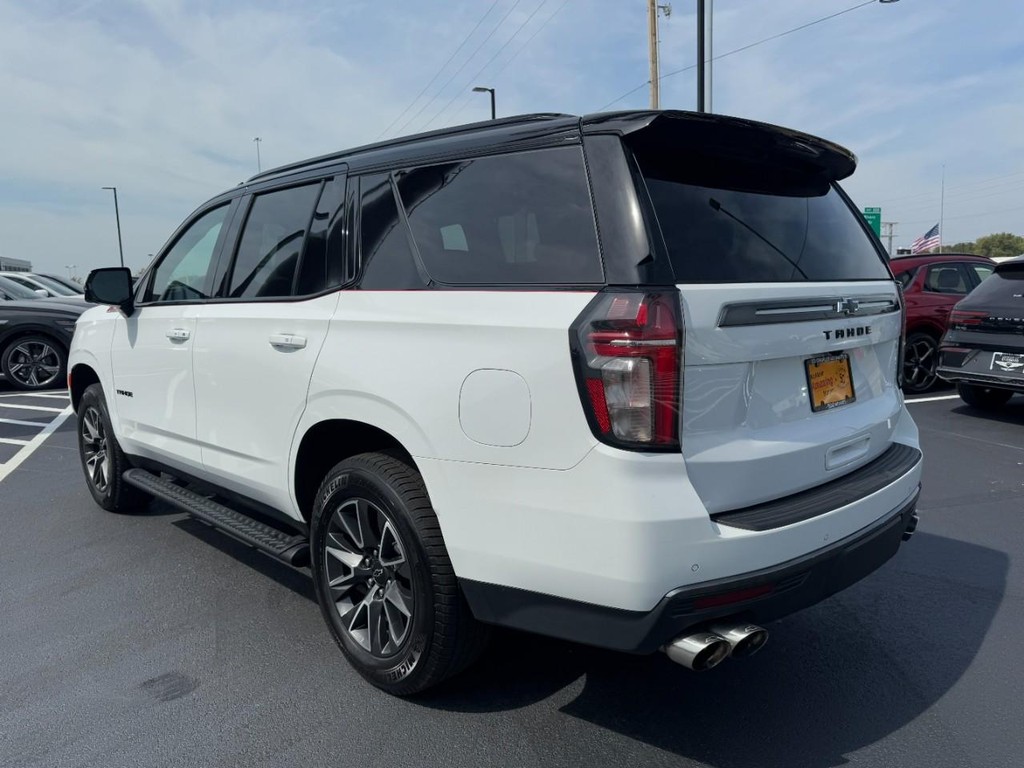 Chevrolet Tahoe Vehicle Full-screen Gallery Image 05