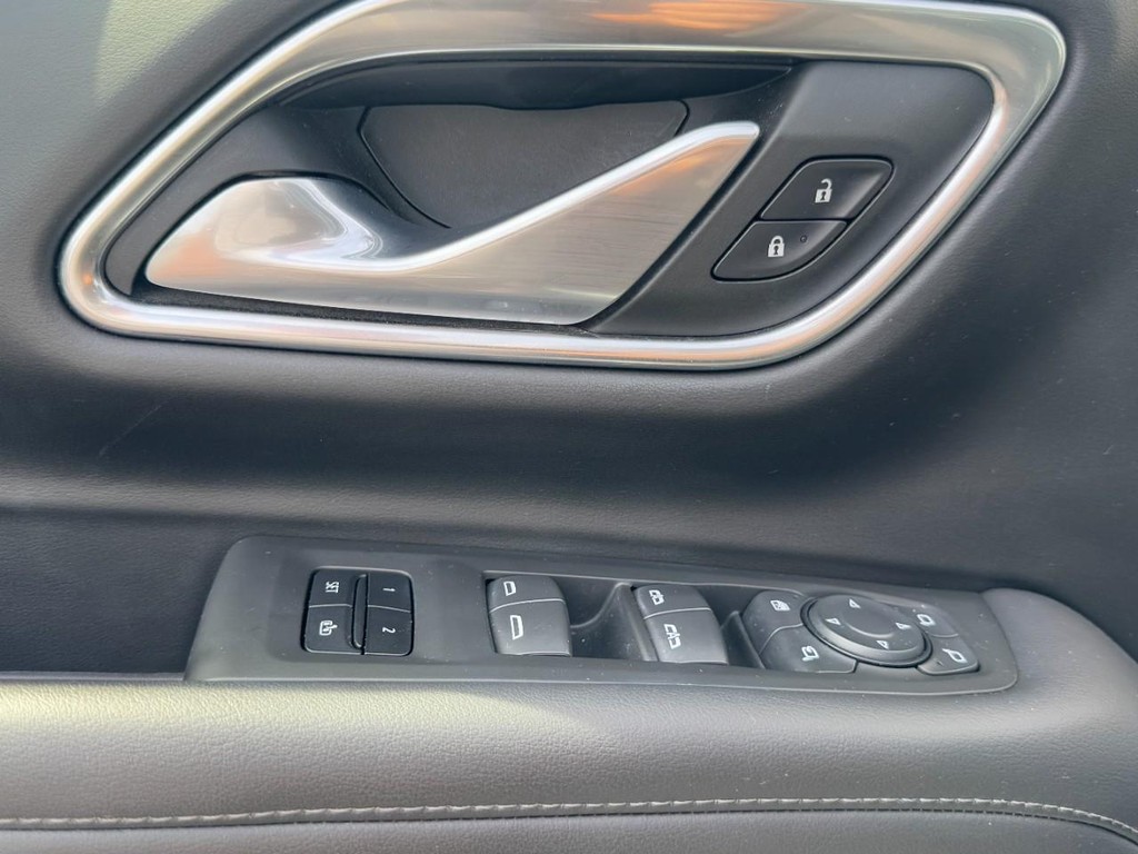 Chevrolet Tahoe Vehicle Full-screen Gallery Image 20