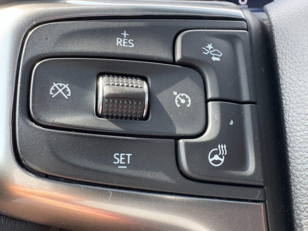 Chevrolet Tahoe Vehicle Full-screen Gallery Image 21