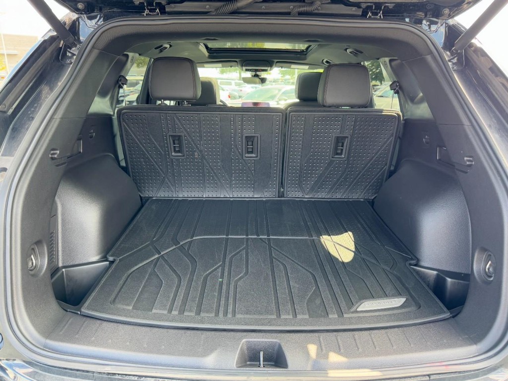 Chevrolet Blazer Vehicle Full-screen Gallery Image 06