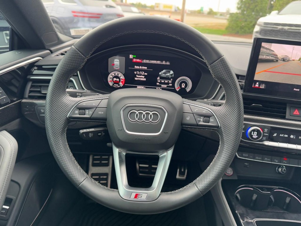 Audi S5 Sportback Vehicle Full-screen Gallery Image 14