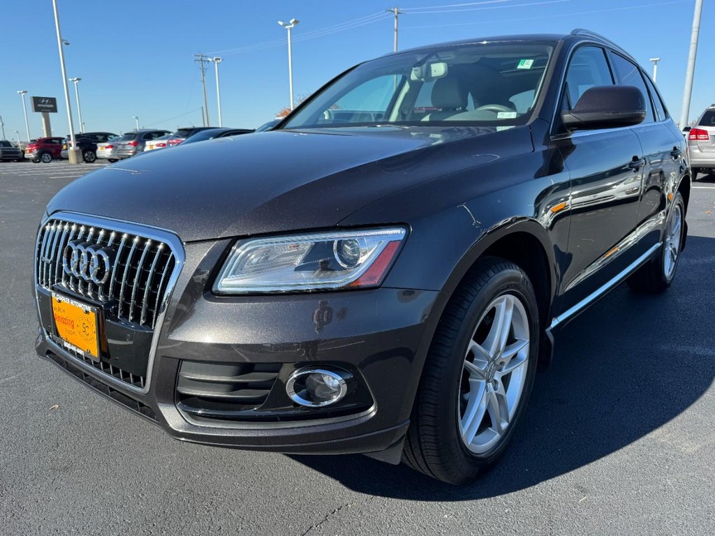 Audi Q5 Vehicle Full-screen Gallery Image 08