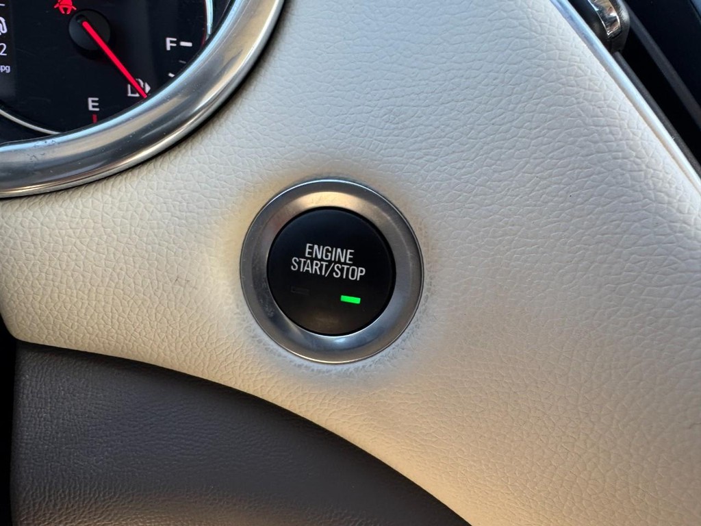 Chevrolet Malibu Vehicle Full-screen Gallery Image 22