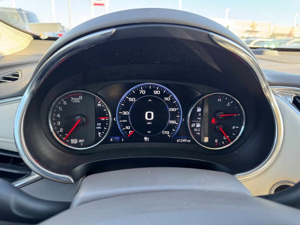 Chevrolet Malibu Vehicle Full-screen Gallery Image 23