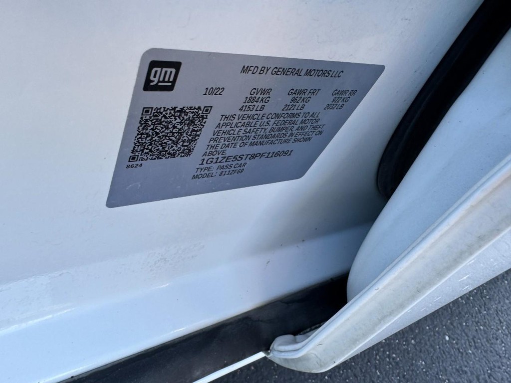 Chevrolet Malibu Vehicle Full-screen Gallery Image 24