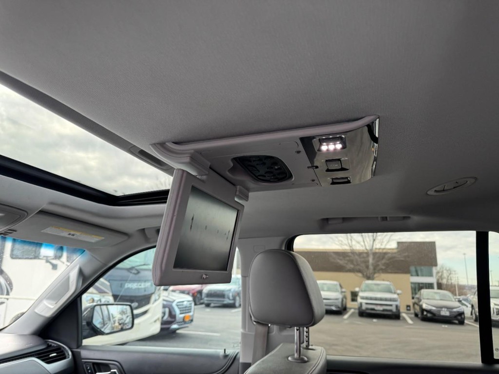Chevrolet Tahoe Vehicle Full-screen Gallery Image 11
