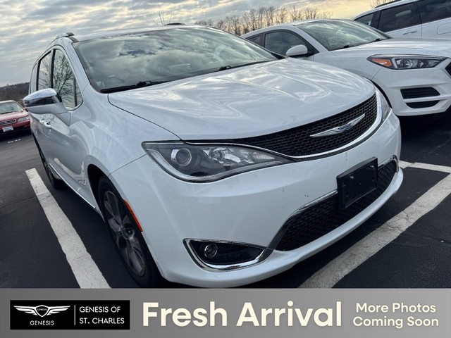 more details - chrysler pacifica