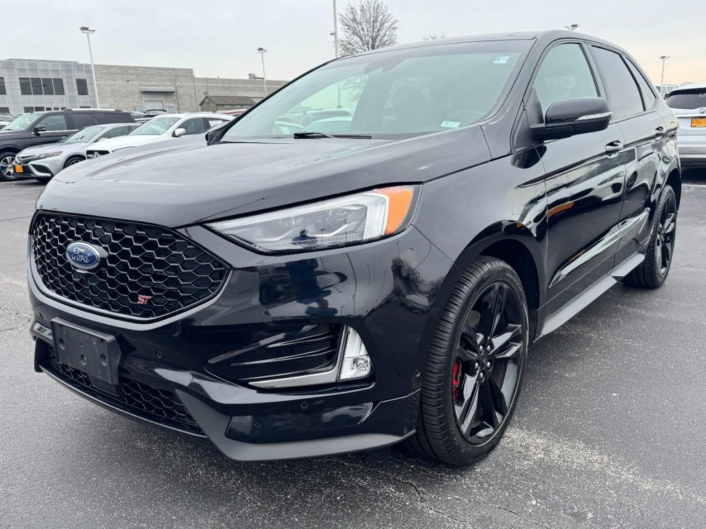 Ford Edge Vehicle Full-screen Gallery Image 08