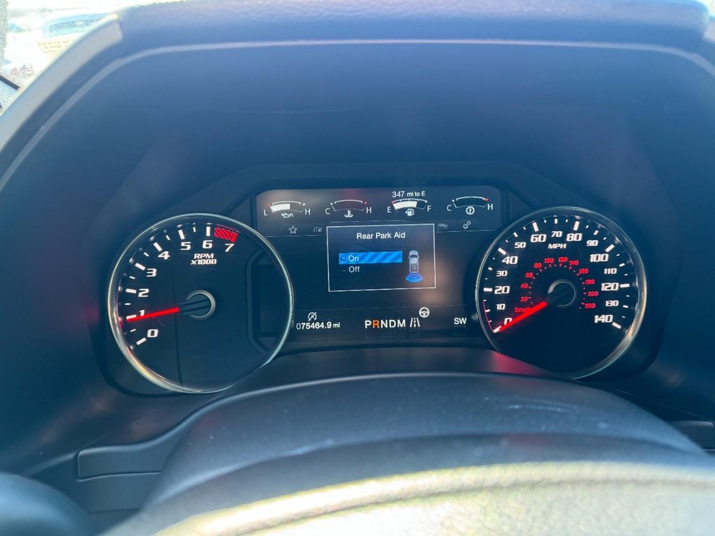 Ford F-150 Vehicle Full-screen Gallery Image 25