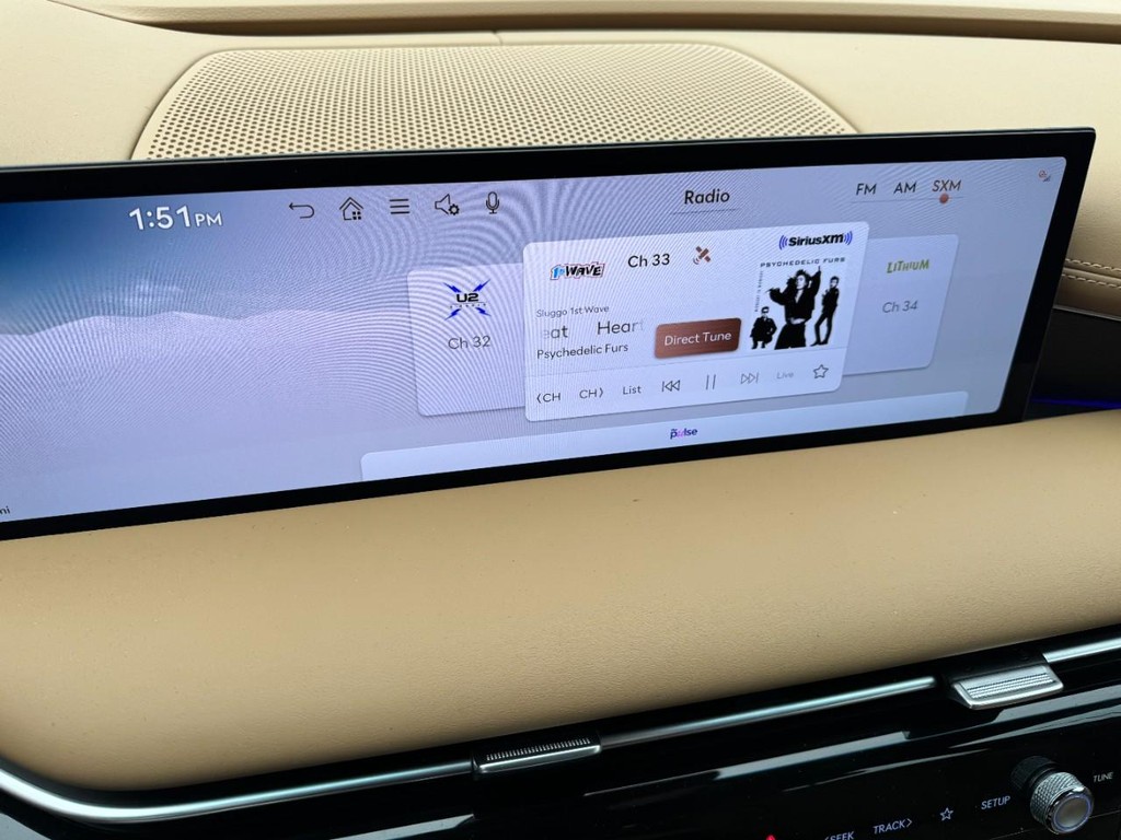 Genesis G80 Vehicle Full-screen Gallery Image 20