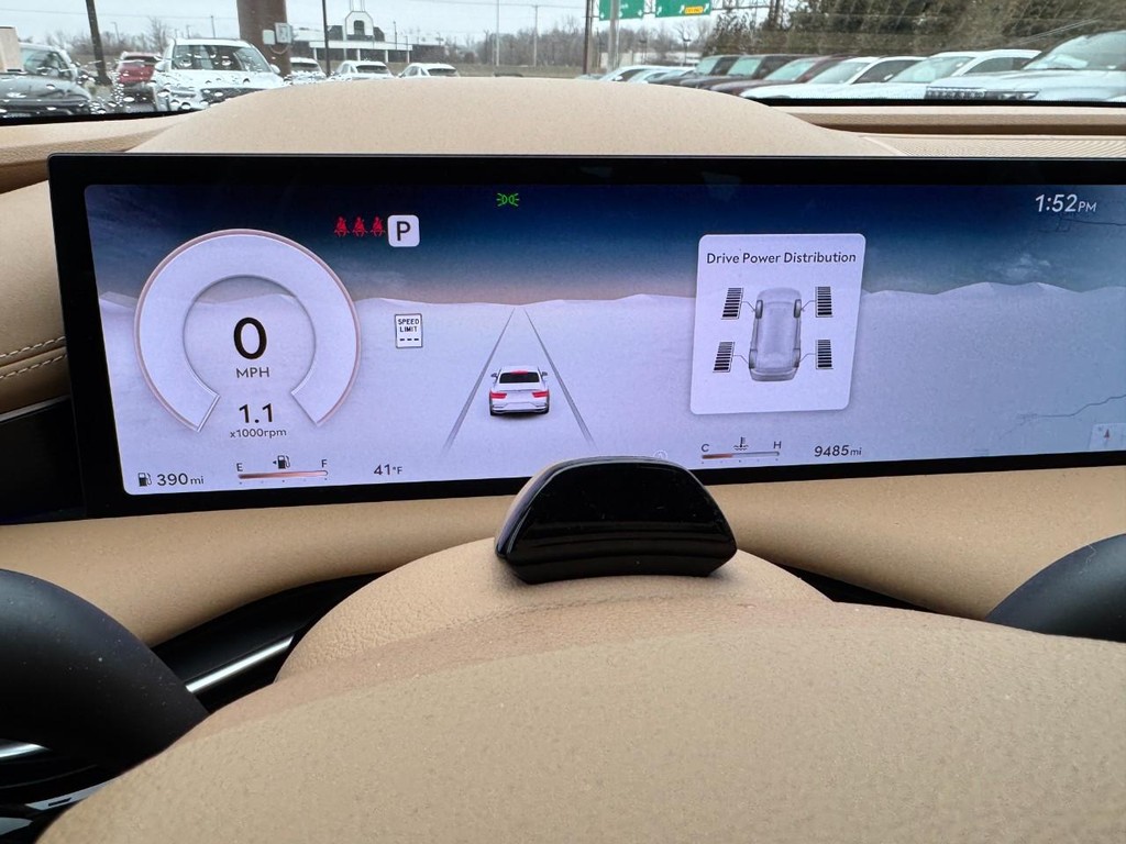 Genesis G80 Vehicle Full-screen Gallery Image 24