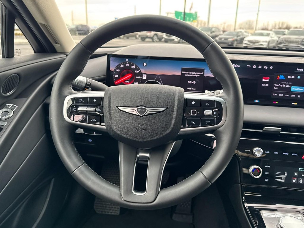 Genesis G80 Vehicle Full-screen Gallery Image 12