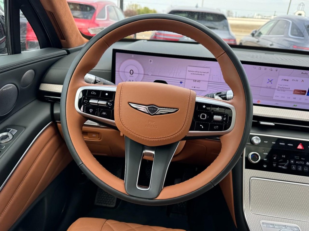 Genesis GV80 Vehicle Full-screen Gallery Image 14