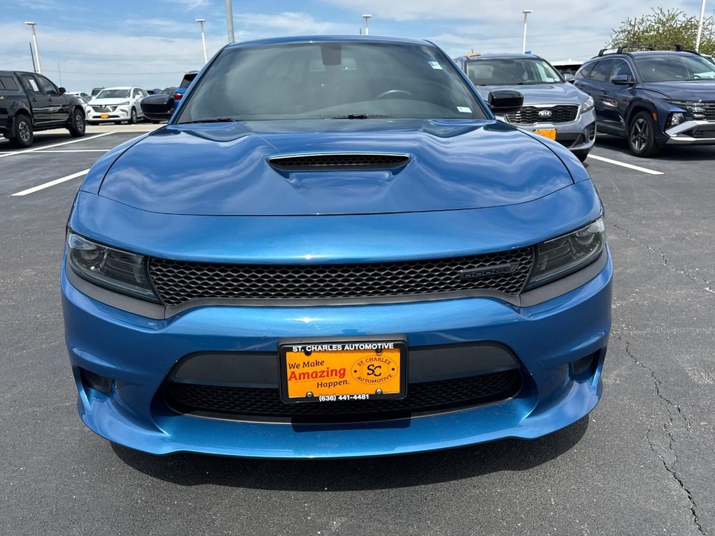 Dodge Charger Vehicle Full-screen Gallery Image 09