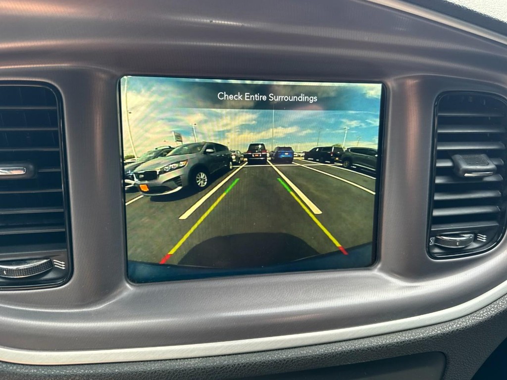 Dodge Charger Vehicle Full-screen Gallery Image 20