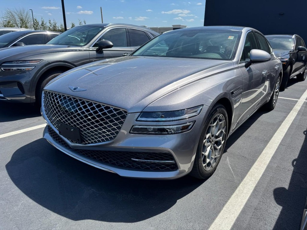 Genesis G80 Vehicle Full-screen Gallery Image 03