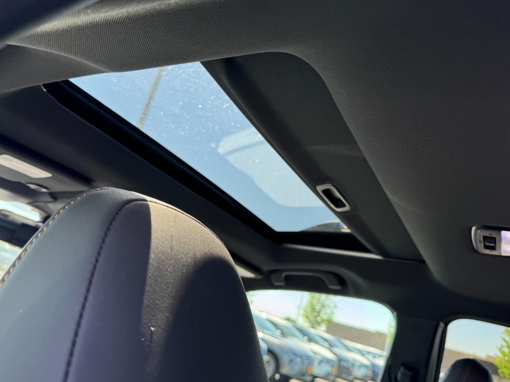 Subaru Outback Vehicle Full-screen Gallery Image 11