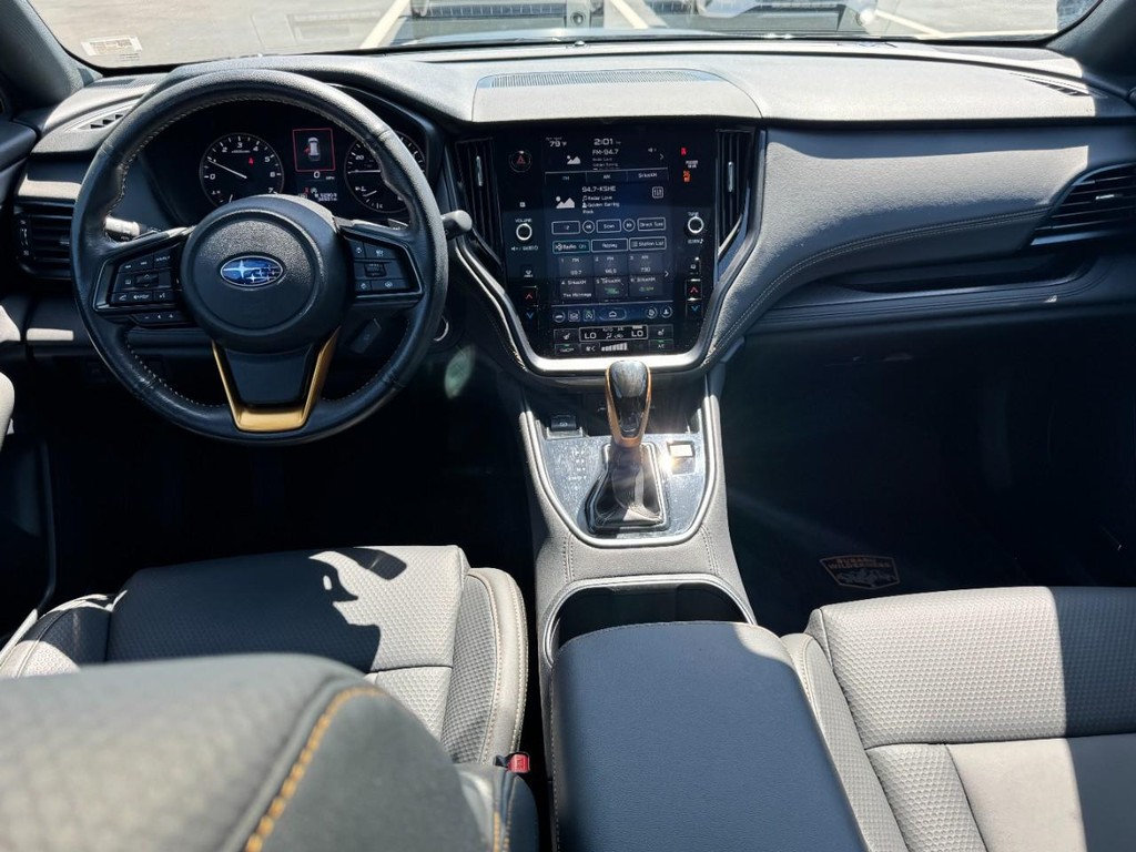 Subaru Outback Vehicle Full-screen Gallery Image 13