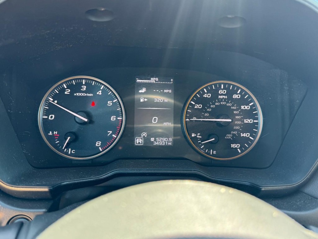 Subaru Outback Vehicle Full-screen Gallery Image 24