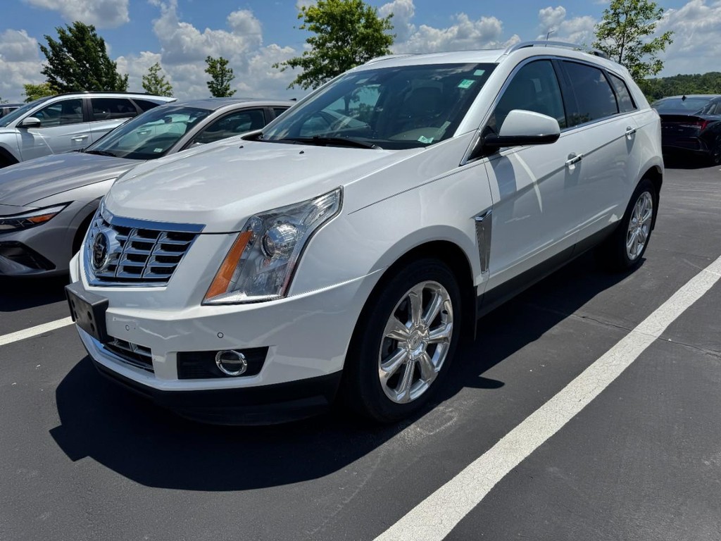 Cadillac SRX Vehicle Full-screen Gallery Image 02