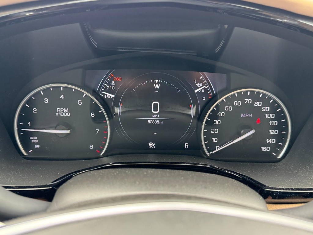 Cadillac XT5 Vehicle Full-screen Gallery Image 24