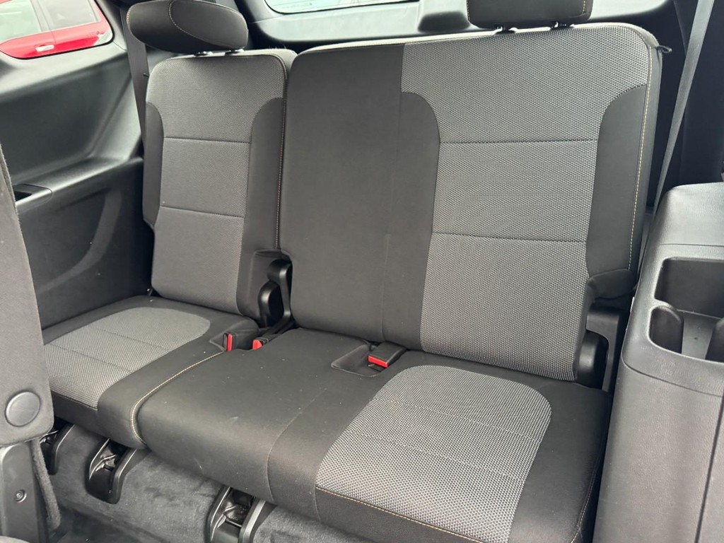 Chevrolet Traverse Vehicle Full-screen Gallery Image 11