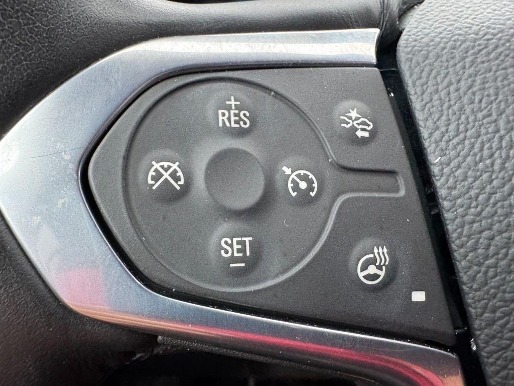 Chevrolet Traverse Vehicle Full-screen Gallery Image 18