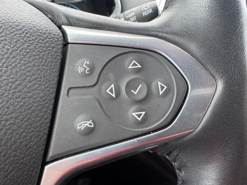 Chevrolet Traverse Vehicle Full-screen Gallery Image 19