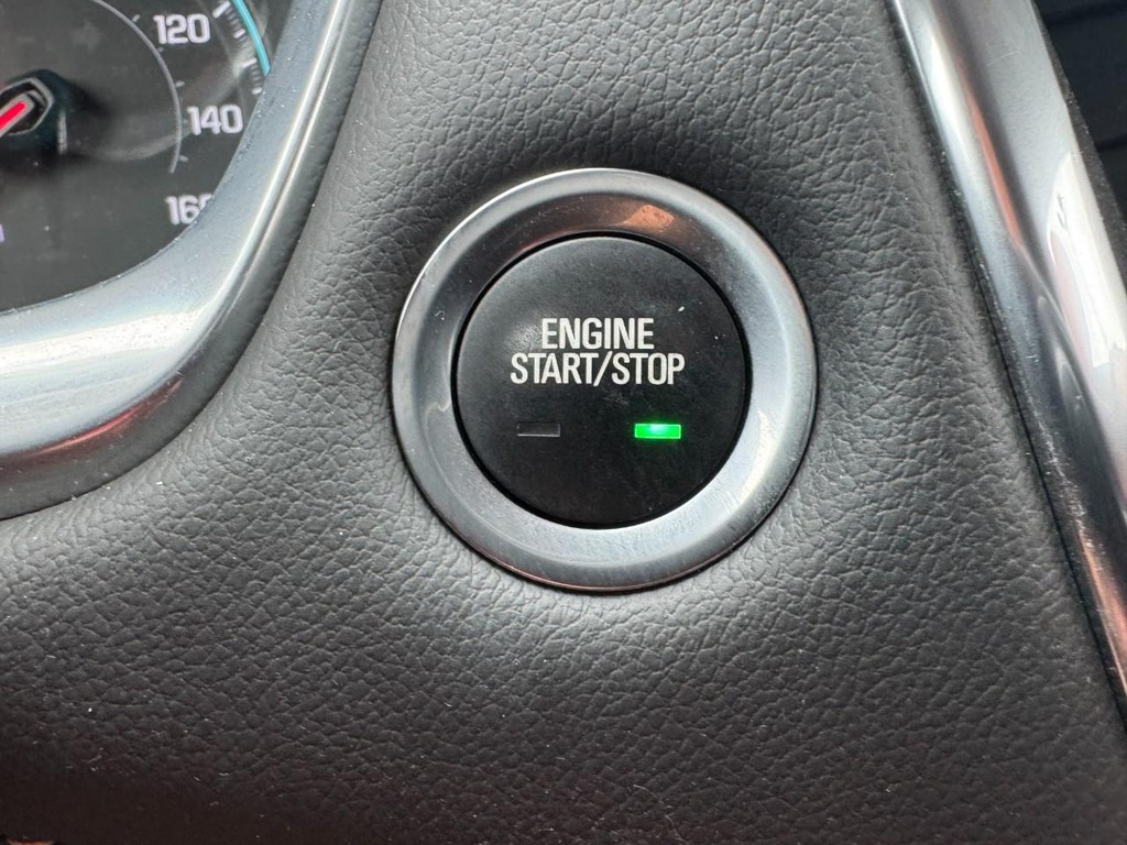 Chevrolet Traverse Vehicle Full-screen Gallery Image 23