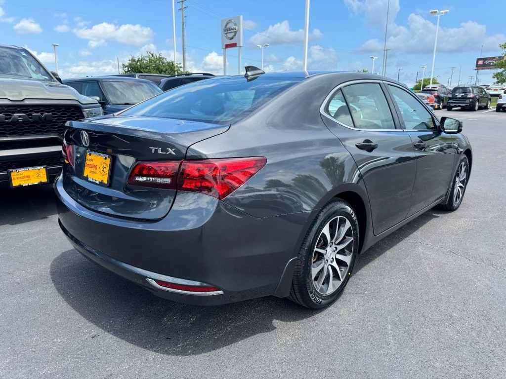 Acura TLX Vehicle Full-screen Gallery Image 03