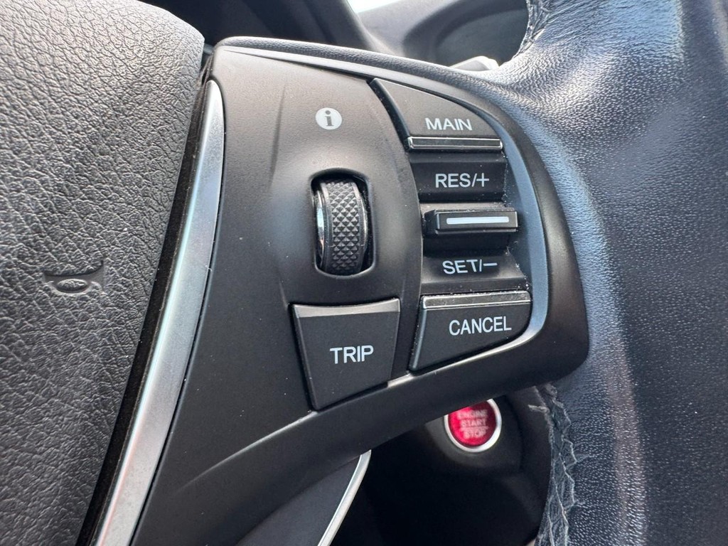 Acura TLX Vehicle Full-screen Gallery Image 18