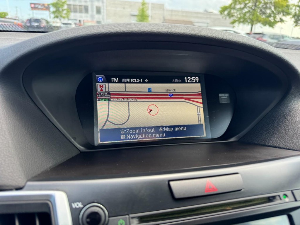 Acura TLX Vehicle Full-screen Gallery Image 20
