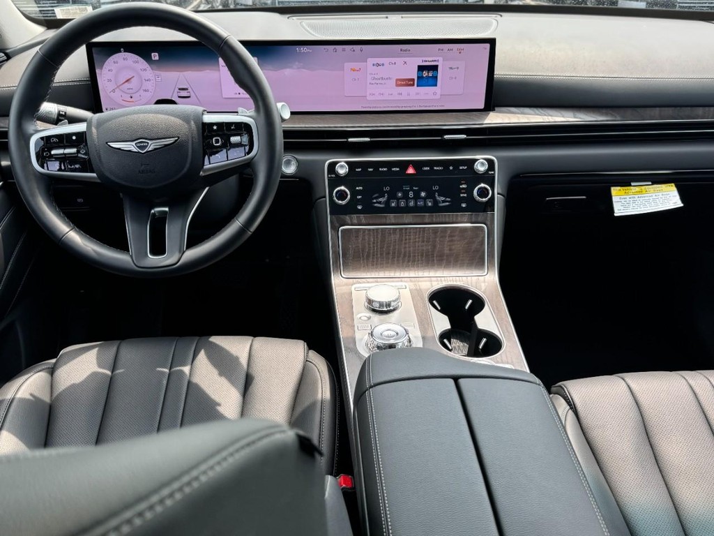 Genesis GV80 Vehicle Full-screen Gallery Image 12
