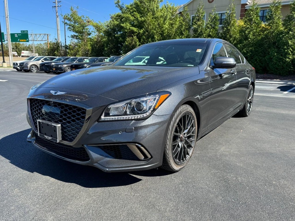 Genesis G80 Vehicle Full-screen Gallery Image 08