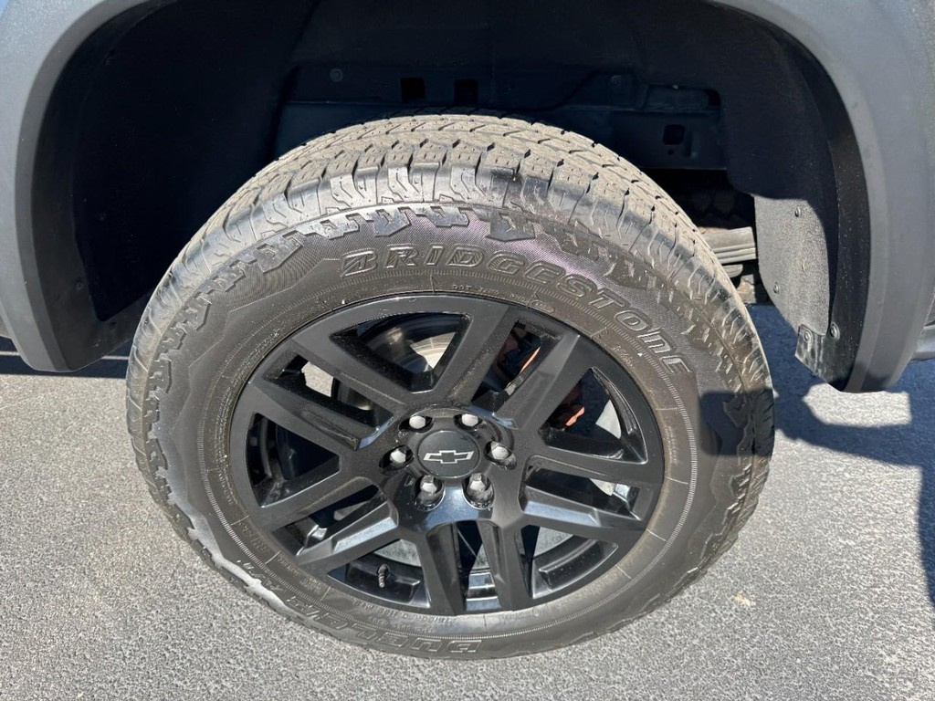 Chevrolet Colorado Vehicle Full-screen Gallery Image 07