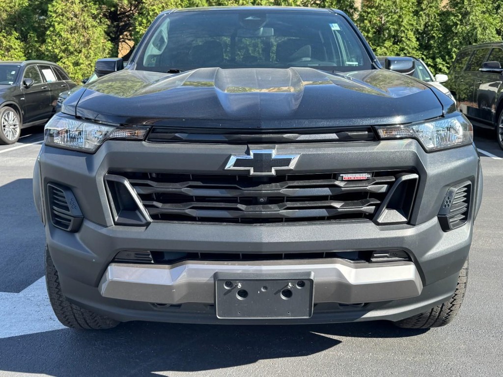 Chevrolet Colorado Vehicle Full-screen Gallery Image 09