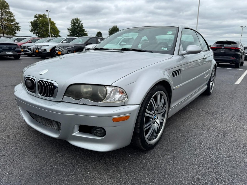 BMW 3 Series Vehicle Full-screen Gallery Image 08