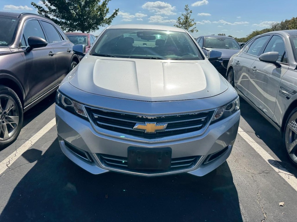 Chevrolet Impala Vehicle Full-screen Gallery Image 02